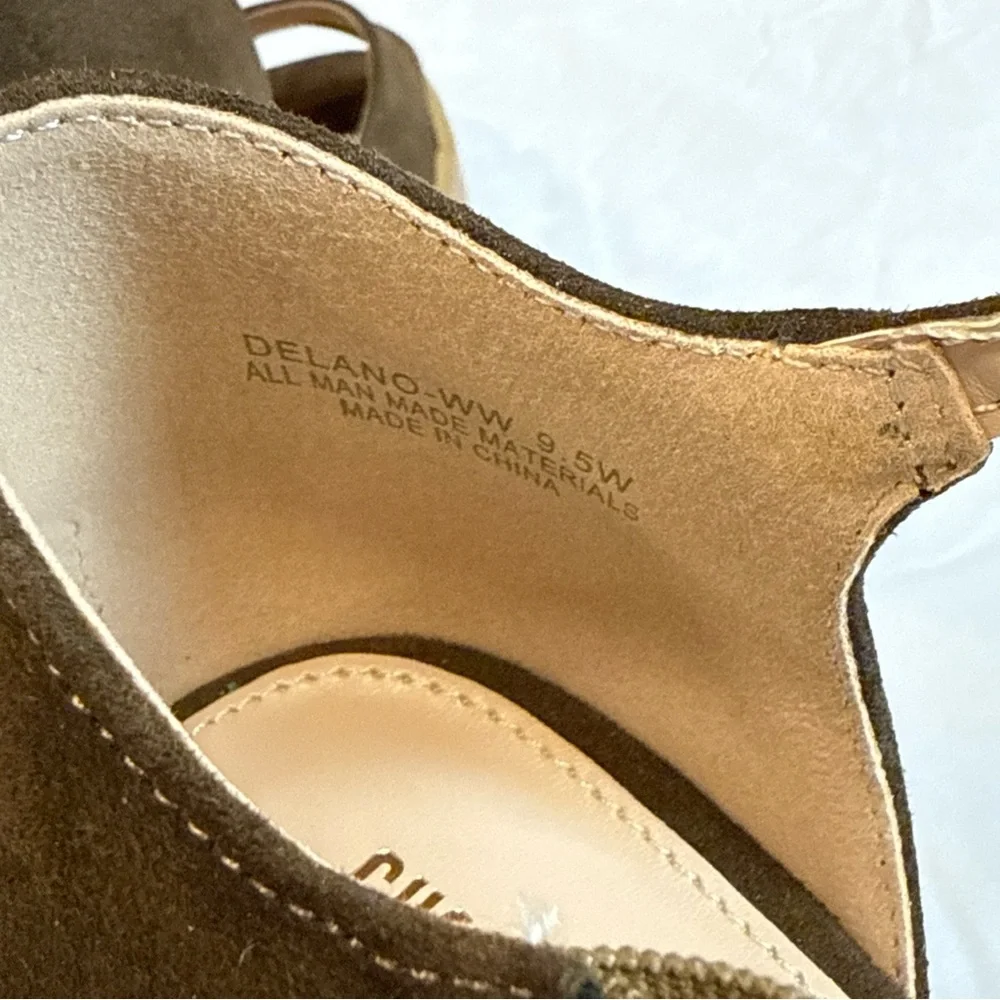 Brown Suede‎ Platform Sandals Size 9.5W NEW
